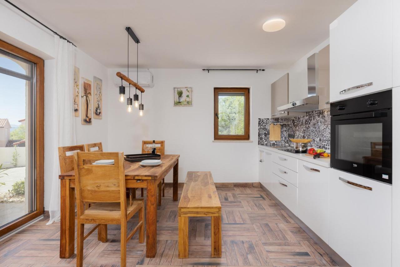 Villa Oasa Malinska Ngoại thất bức ảnh